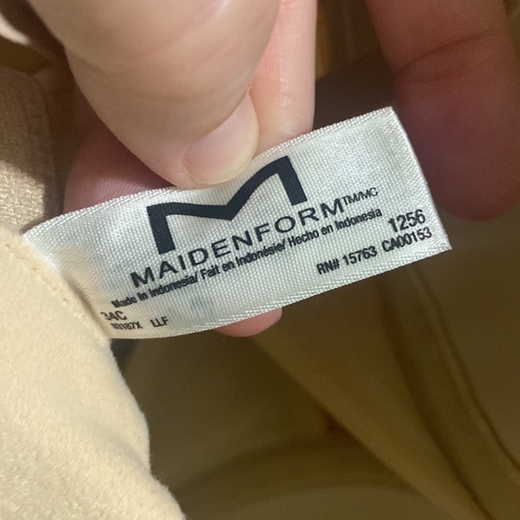 Maidenform Ultra Firm Convertible Body Shaper with Built in Underwire Bra 34C - Picture 10 of 11